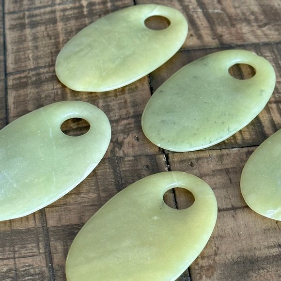 Natural Oval Lemon Jade Pendants - Perfect for wire wrapping or jewelry making - Picture 3 of 7